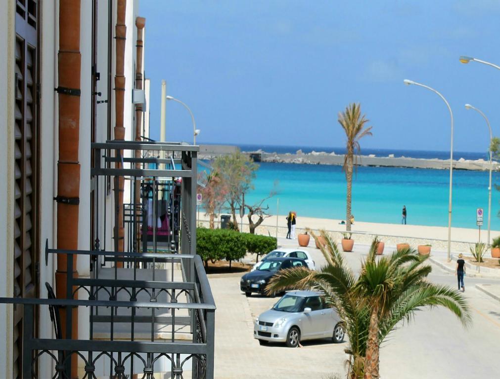 Araba Fenice Hotel Сан-Віто-Ло-Капо Номер фото